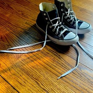 Black & white Converse All Stars